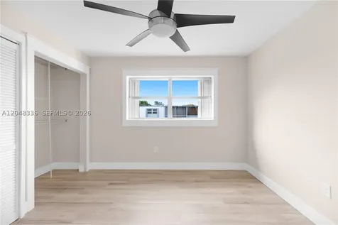 8752 SW 12th Street Miami FL 33174