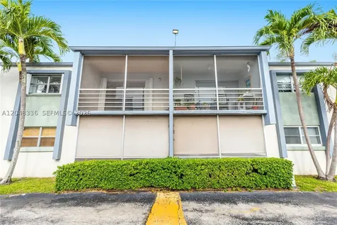 8752 SW 12th Street Miami FL 33174