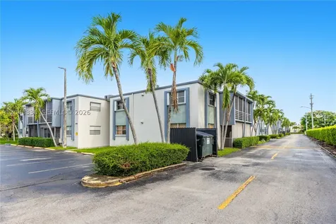 8752 SW 12th Street Miami FL 33174