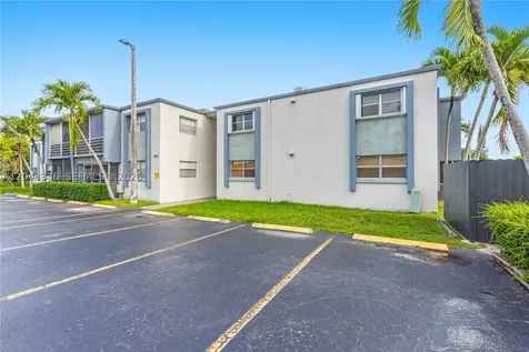 8752 SW 12th Street Miami FL 33174