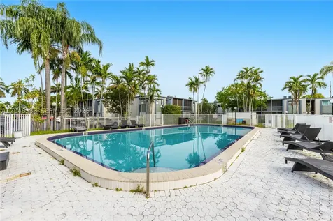 8752 SW 12th Street Miami FL 33174