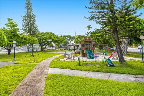 8752 SW 12th Street Miami FL 33174