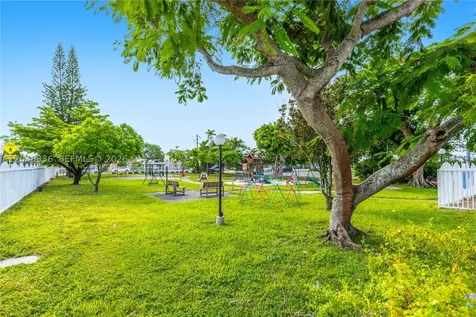 8752 SW 12th Street Miami FL 33174