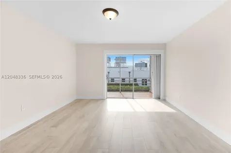 8752 SW 12th Street Miami FL 33174