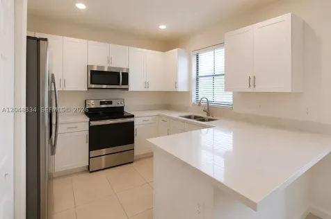 10934 W 33rd Way Hialeah FL 33018