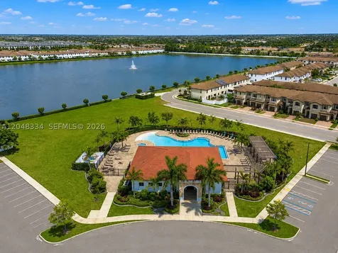 10934 W 33rd Way Hialeah FL 33018