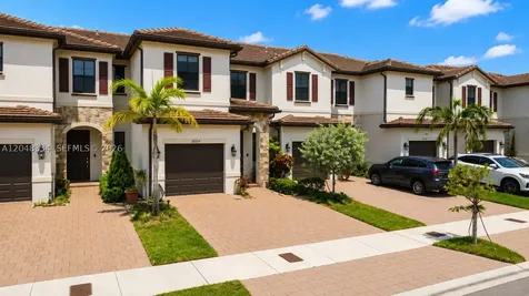10934 W 33rd Way Hialeah FL 33018
