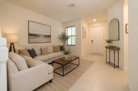 10934 W 33rd Way Hialeah FL 33018