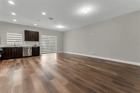 4040 NW 11th Street Lauderhill FL 33313