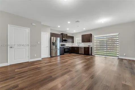 4040 NW 11th Street Lauderhill FL 33313