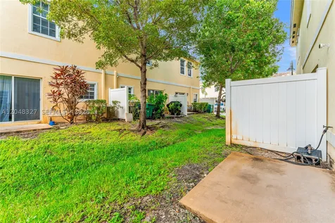 4040 NW 11th Street Lauderhill FL 33313