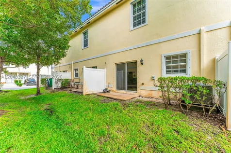 4040 NW 11th Street Lauderhill FL 33313