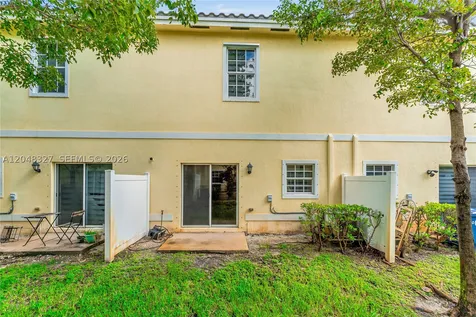 4040 NW 11th Street Lauderhill FL 33313