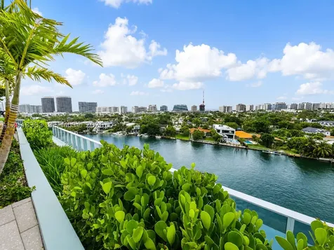 9201 E Bay Harbor Drive Bay Harbor Islands FL 33154