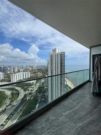 18975 Collins Avenue Sunny Isles Beach FL 33160