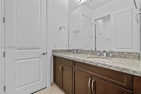 5301 S Sterling Ranch Circle Davie FL 33314