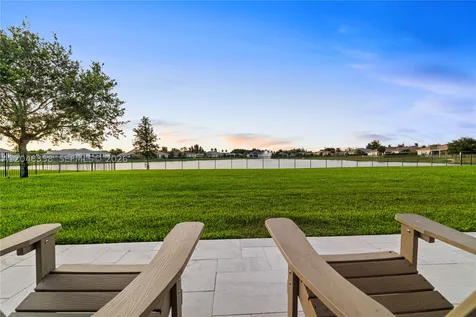 5301 S Sterling Ranch Circle Davie FL 33314