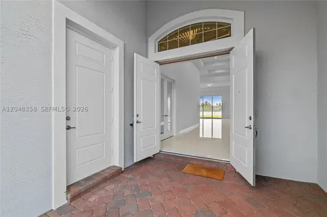 5301 S Sterling Ranch Circle Davie FL 33314