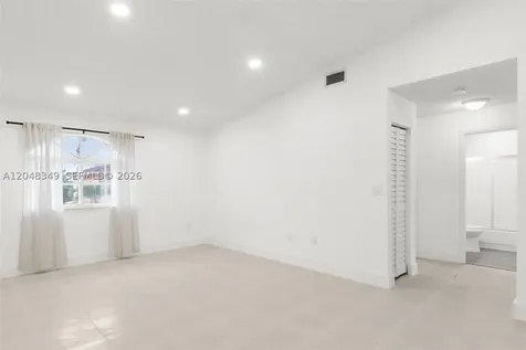 6823 W 36th Avenue Hialeah FL 33018