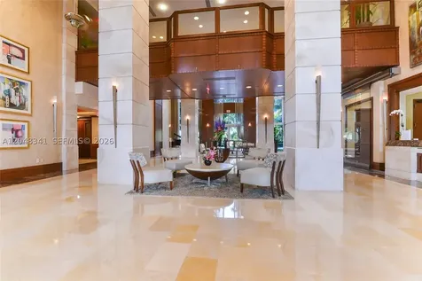 19501 W Country Club Drive Aventura FL 33180