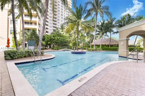 19501 W Country Club Drive Aventura FL 33180