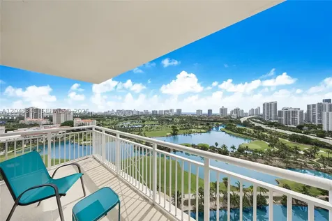 19501 W Country Club Drive Aventura FL 33180