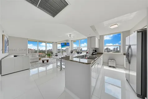 19501 W Country Club Drive Aventura FL 33180