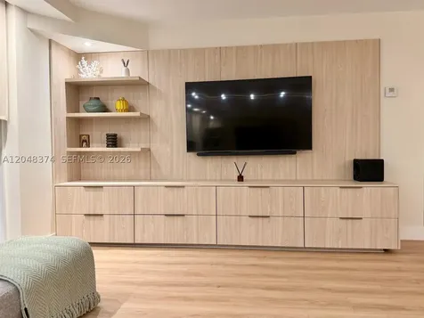 10275 Collins Avenue Bal Harbour FL 33154