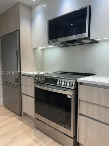 10275 Collins Avenue Bal Harbour FL 33154