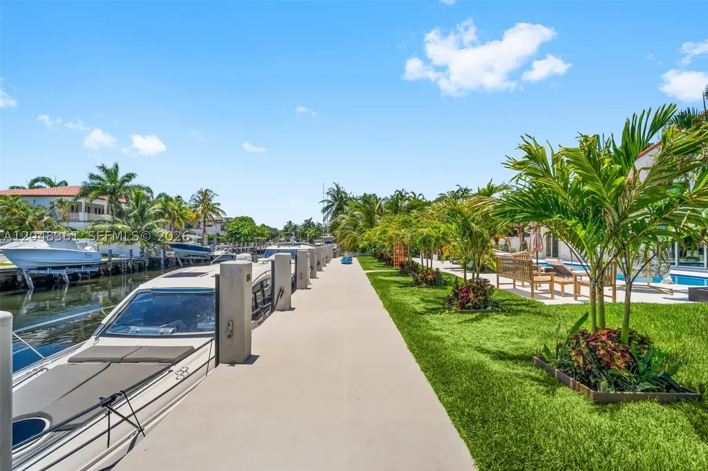 2770 NE 23rd Place Pompano Beach FL 33062