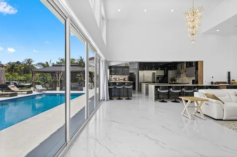 2770 NE 23rd Place Pompano Beach FL 33062