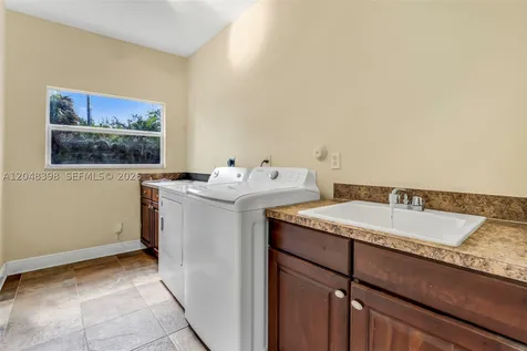 11448 N 59th Street N West Palm Beach FL 33411