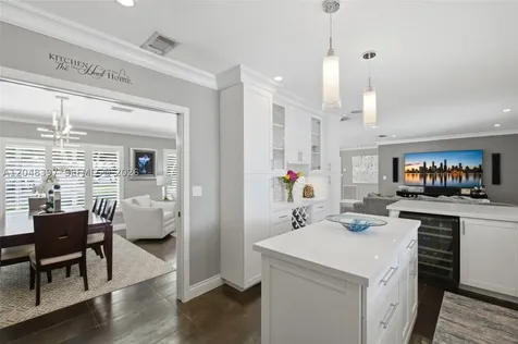 621 NW 74th Avenue Plantation FL 33317