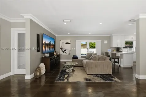 621 NW 74th Avenue Plantation FL 33317