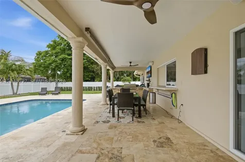 621 NW 74th Avenue Plantation FL 33317