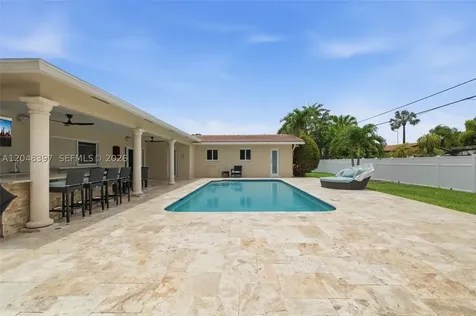 621 NW 74th Avenue Plantation FL 33317