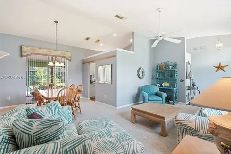 2472 SE Hillard Road Port St. Lucie FL 34952