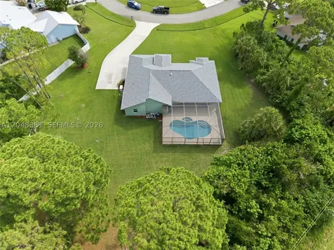 2472 SE Hillard Road Port St. Lucie FL 34952