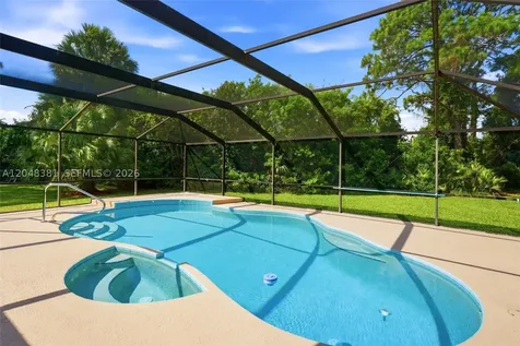 2472 SE Hillard Road Port St. Lucie FL 34952