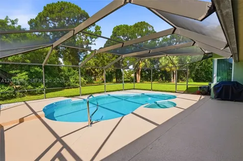 2472 SE Hillard Road Port St. Lucie FL 34952