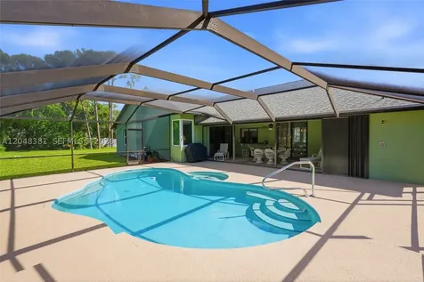 2472 SE Hillard Road Port St. Lucie FL 34952