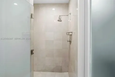 100 S Pointe Drive Miami Beach FL 33139
