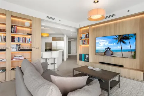100 S Pointe Drive Miami Beach FL 33139