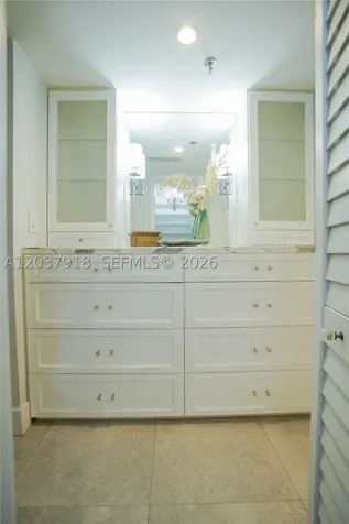 5880 Collins Avenue Miami Beach FL 33140