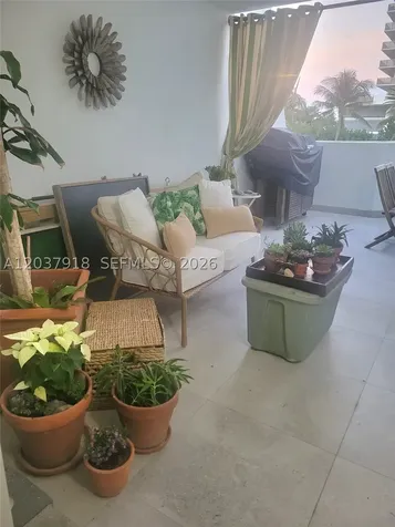 5880 Collins Avenue Miami Beach FL 33140