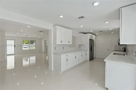 10501 SW 53rd Street Miami FL 33165