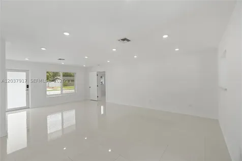 10501 SW 53rd Street Miami FL 33165