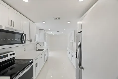 10501 SW 53rd Street Miami FL 33165