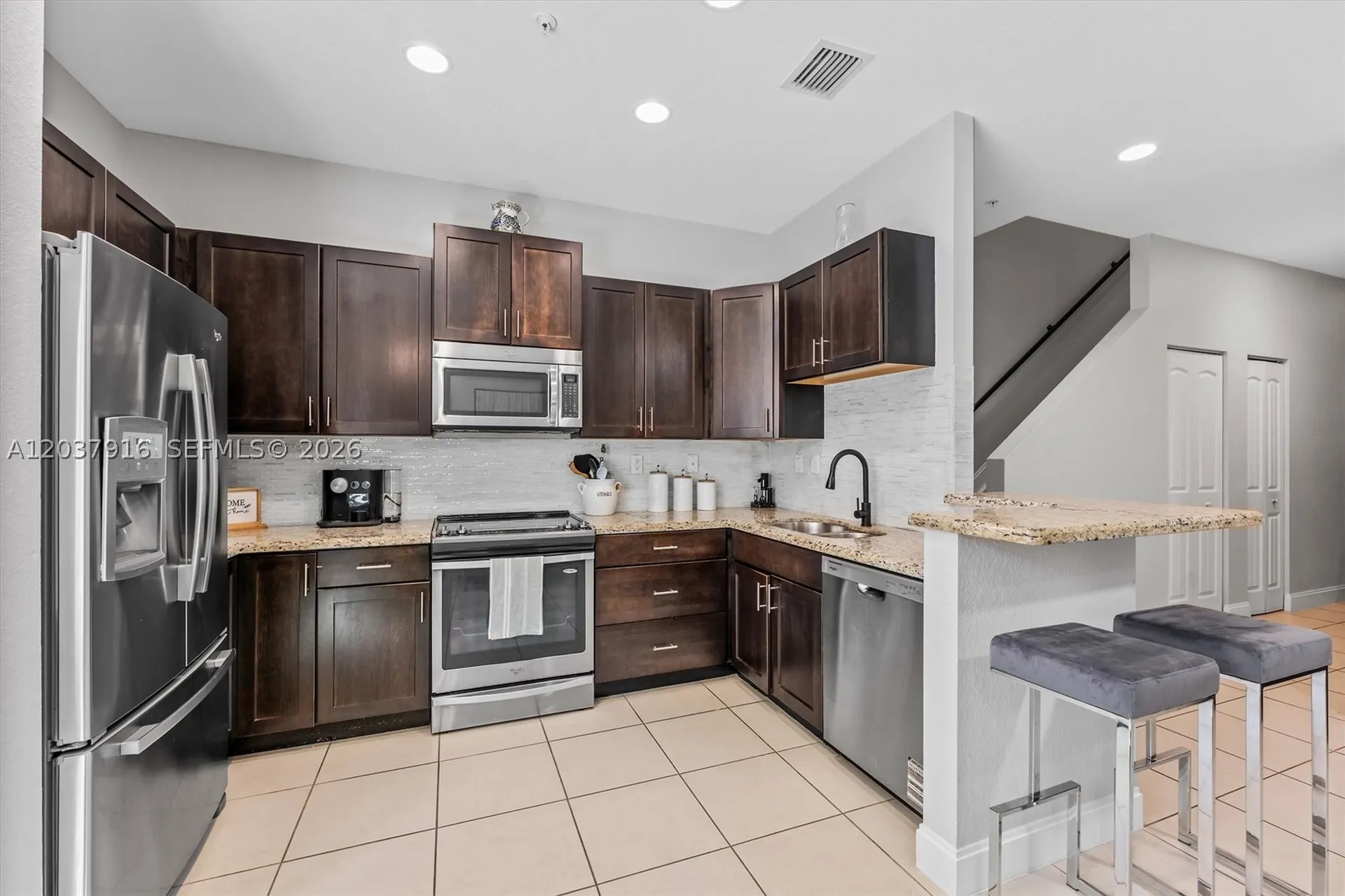 712 SW 2nd Way Pompano Beach FL 33060