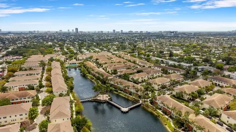 712 SW 2nd Way Pompano Beach FL 33060